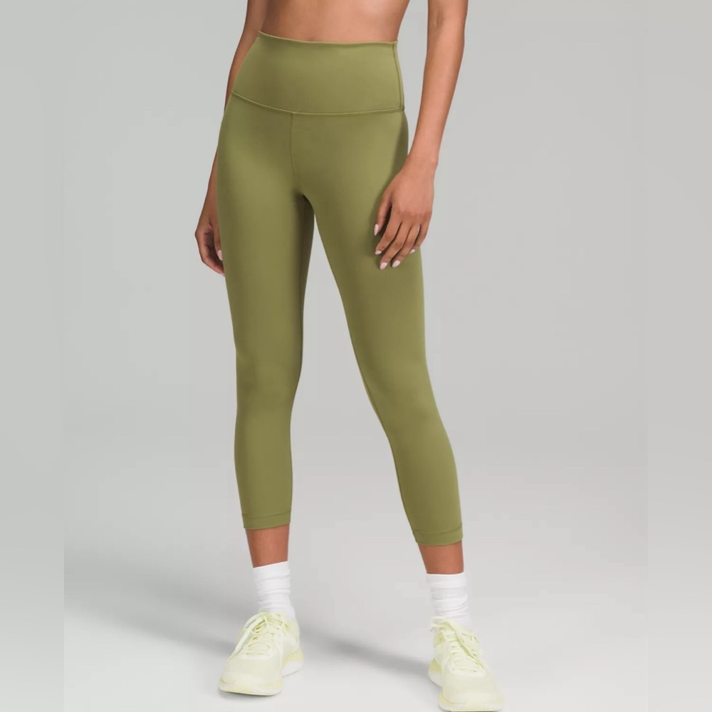 Lululemon - Picture 3 of 7